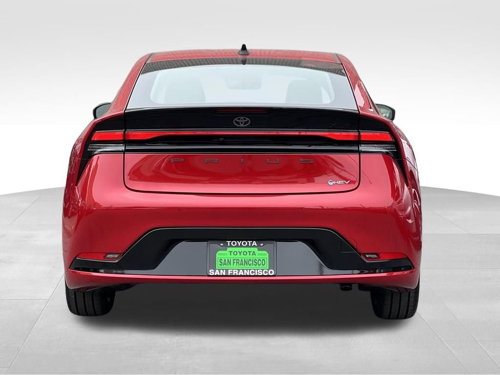 New 2027 Toyota Prius XLE FWD image 4