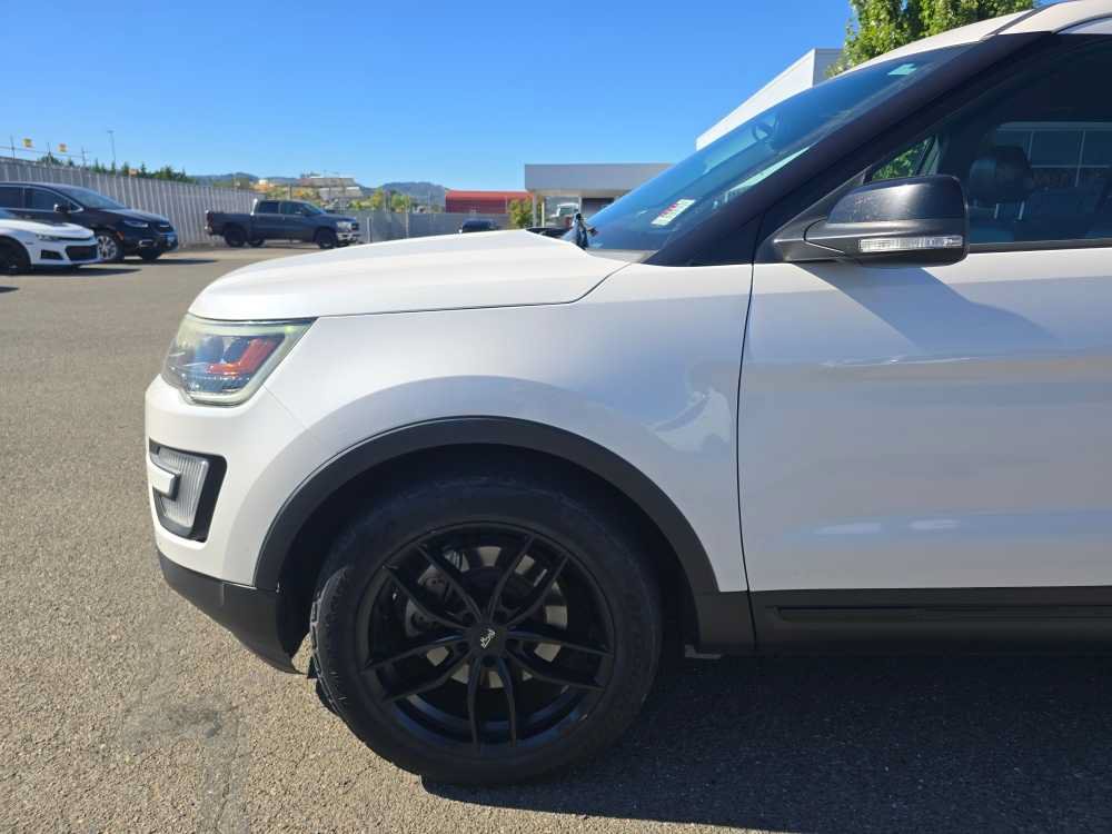 Used 2017 Ford Explorer Sport w/ Equipment Group 401A AWD/4WD image 6