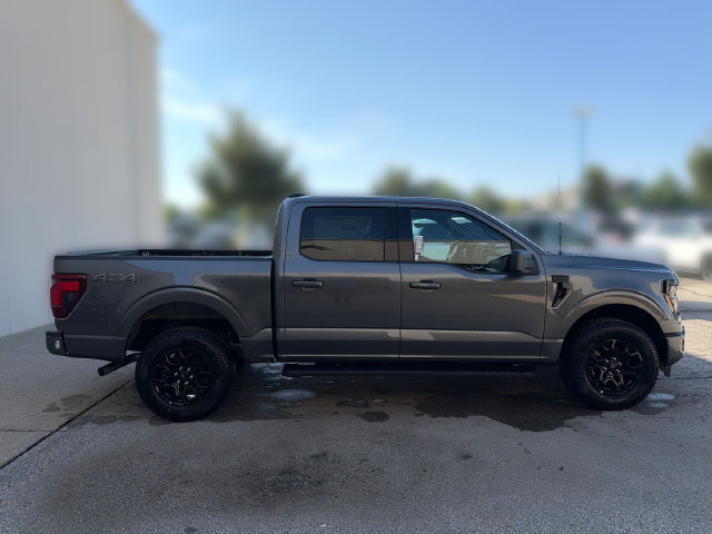 New 2026 Ford F150 XLT w/ XLT Black Appearance Package AWD/4WD image 4