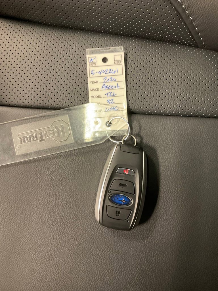 New 2026 Subaru Ascent Limited image 36