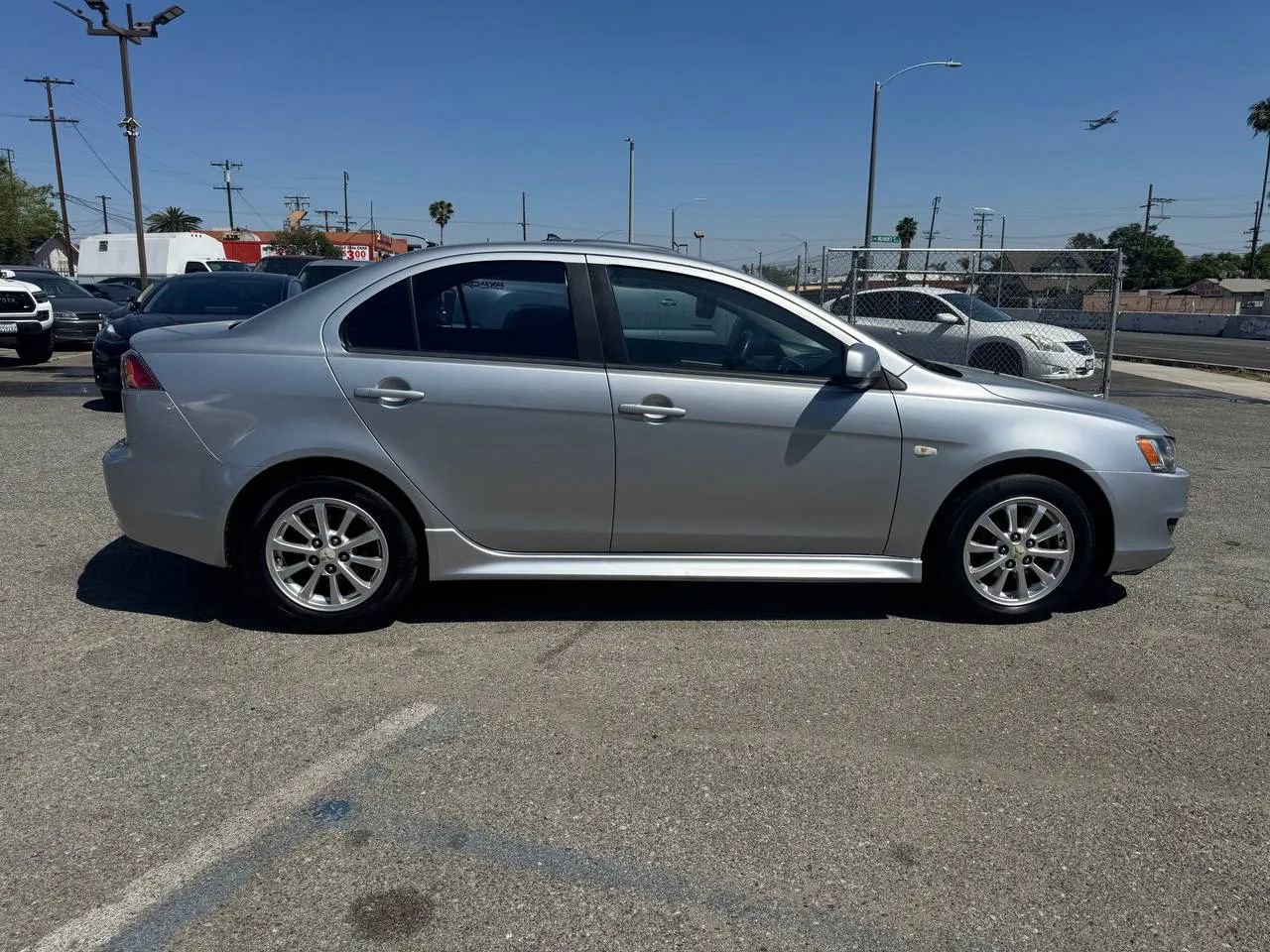 Used 2014 Mitsubishi Lancer ES image 8