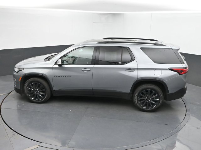 Used 2023 Chevrolet Traverse RS w/ LPO, Floor Liner Package AWD/4WD image 44