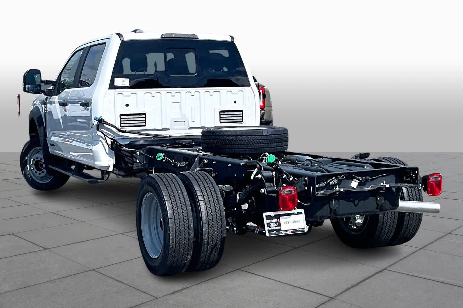New 2026 Ford F550 4x4 Crew Cab Super Duty w/ XL Chrome Package image 11