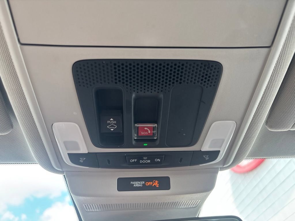 Used 2023 Honda Accord Touring image 17