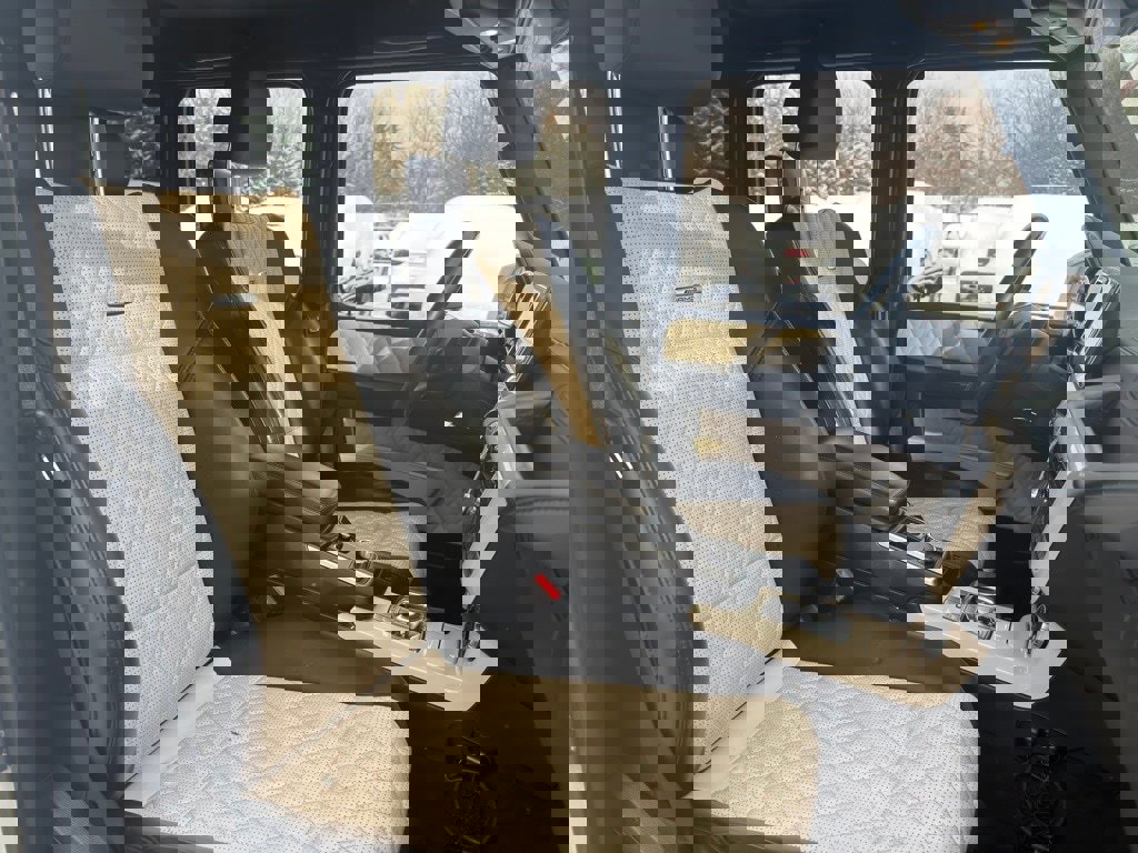 Used 2016 Mercedes-Benz G 63 AMG 4MATIC image 35