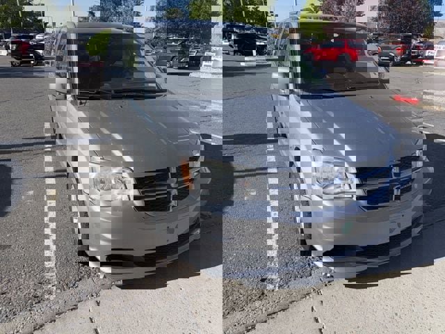 Used 2016 Dodge Grand Caravan SXT w/ Rear Park Assist Package image 8