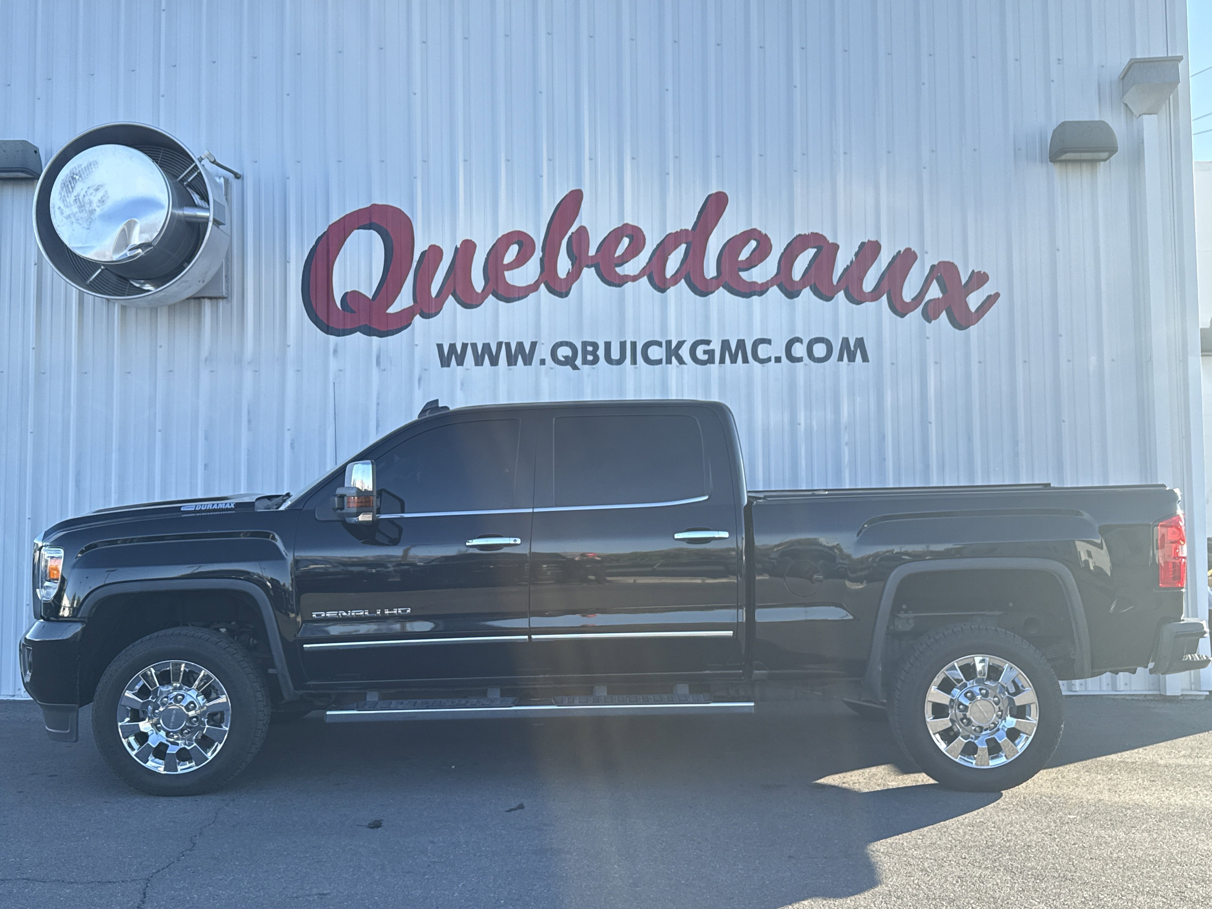 Used 2019 GMC Sierra 2500 Denali w/ Duramax Plus Package