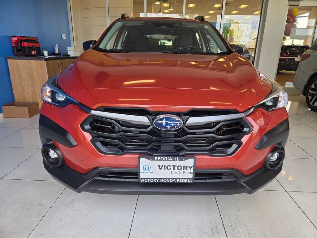 Used 2025 Subaru Crosstrek 2.0i Premium AWD/4WD image 2