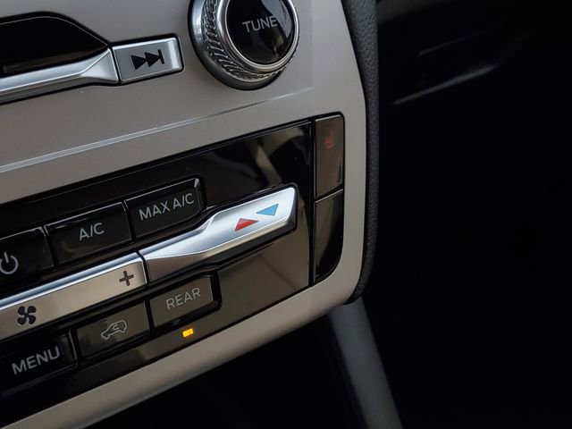 Certified 2023 Ford Explorer XLT w/ Equipment Group 202A image 22