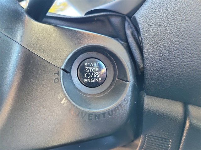 Used 2017 Jeep Renegade Latitude image 22