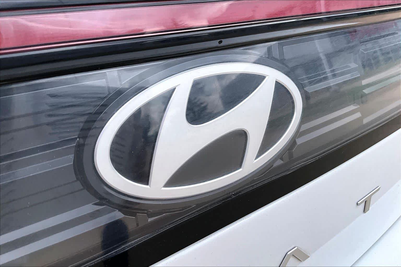 Used 2025 Hyundai Sonata SEL FWD image 29