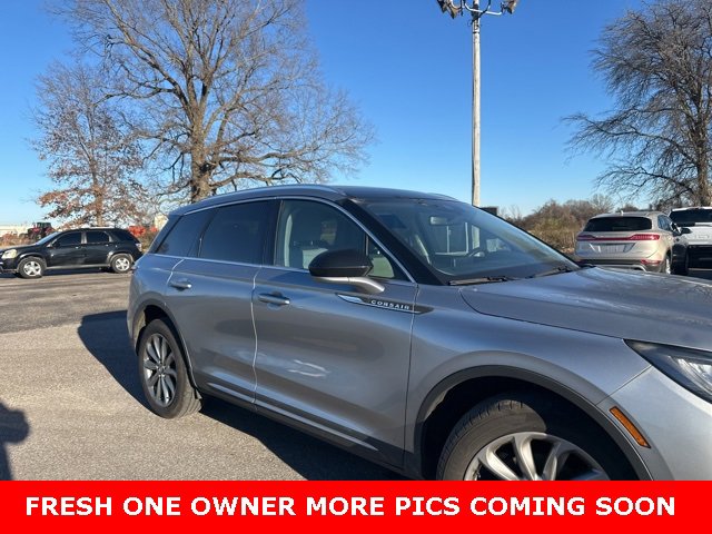 Used 2022 Lincoln Corsair AWD w/ Premium Package image 4