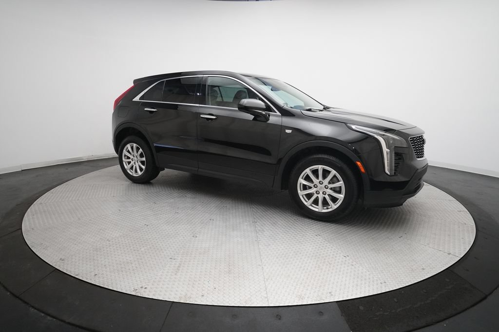 Used 2020 Cadillac XT4 Luxury w/ Cold Weather Package AWD/4WD image 35