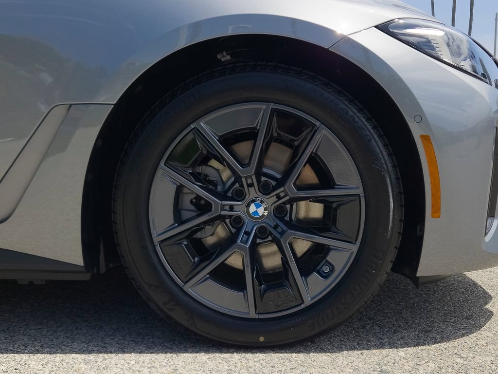 New 2026 BMW i4 eDrive40 w/ Parking Assistance Package RWD image 7