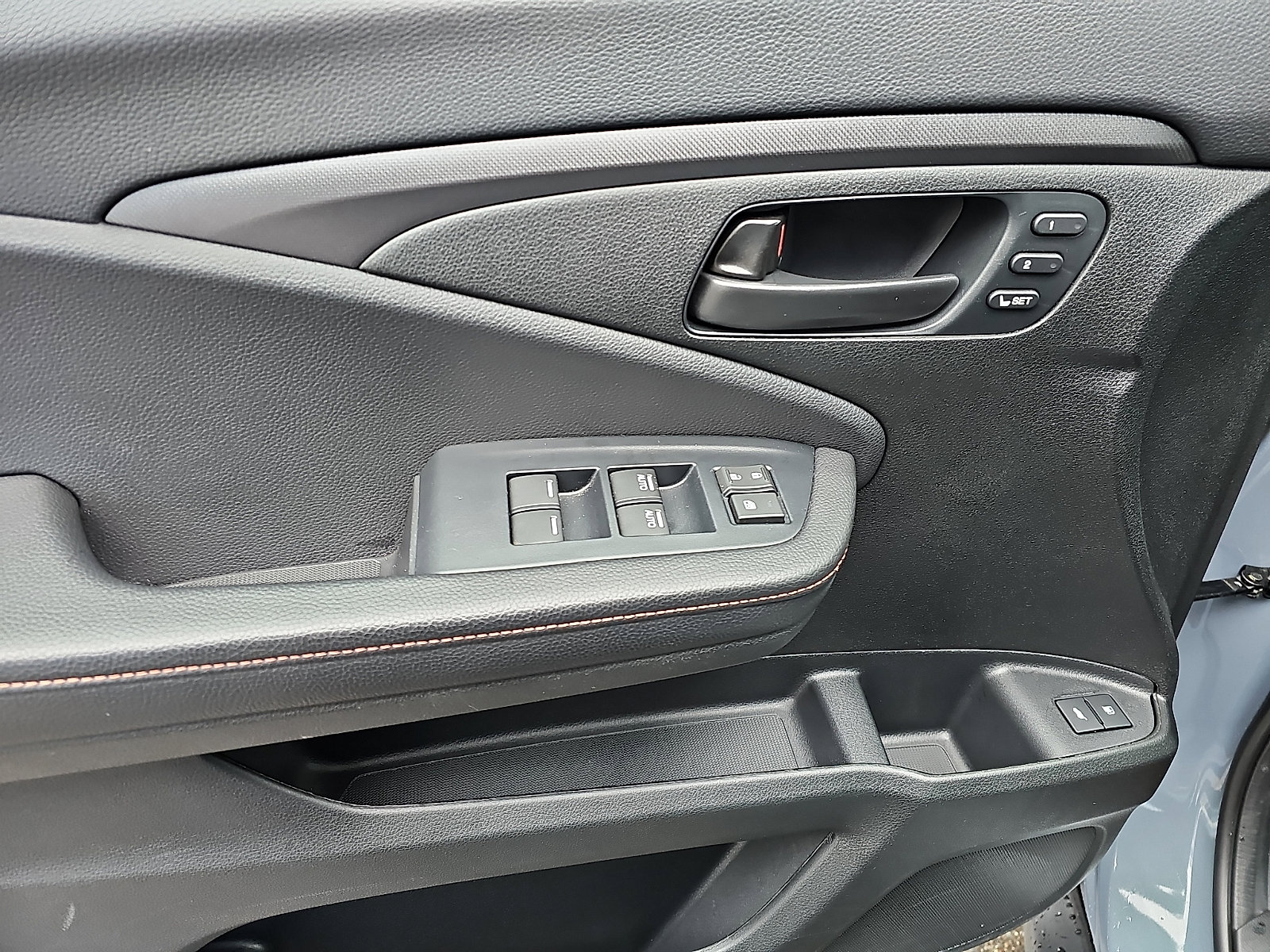 Used 2023 Honda Passport TrailSport image 12