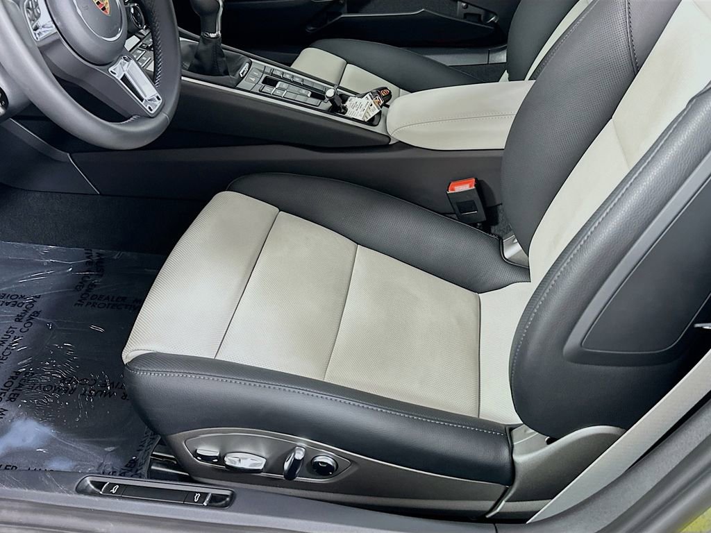 New 2025 Porsche 718 Boxster image 20