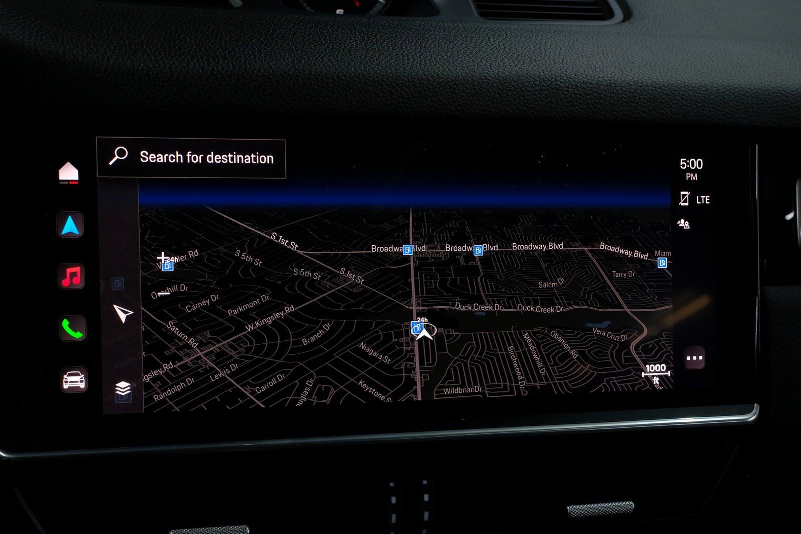 Used 2023 Porsche Cayenne Coupe image 30