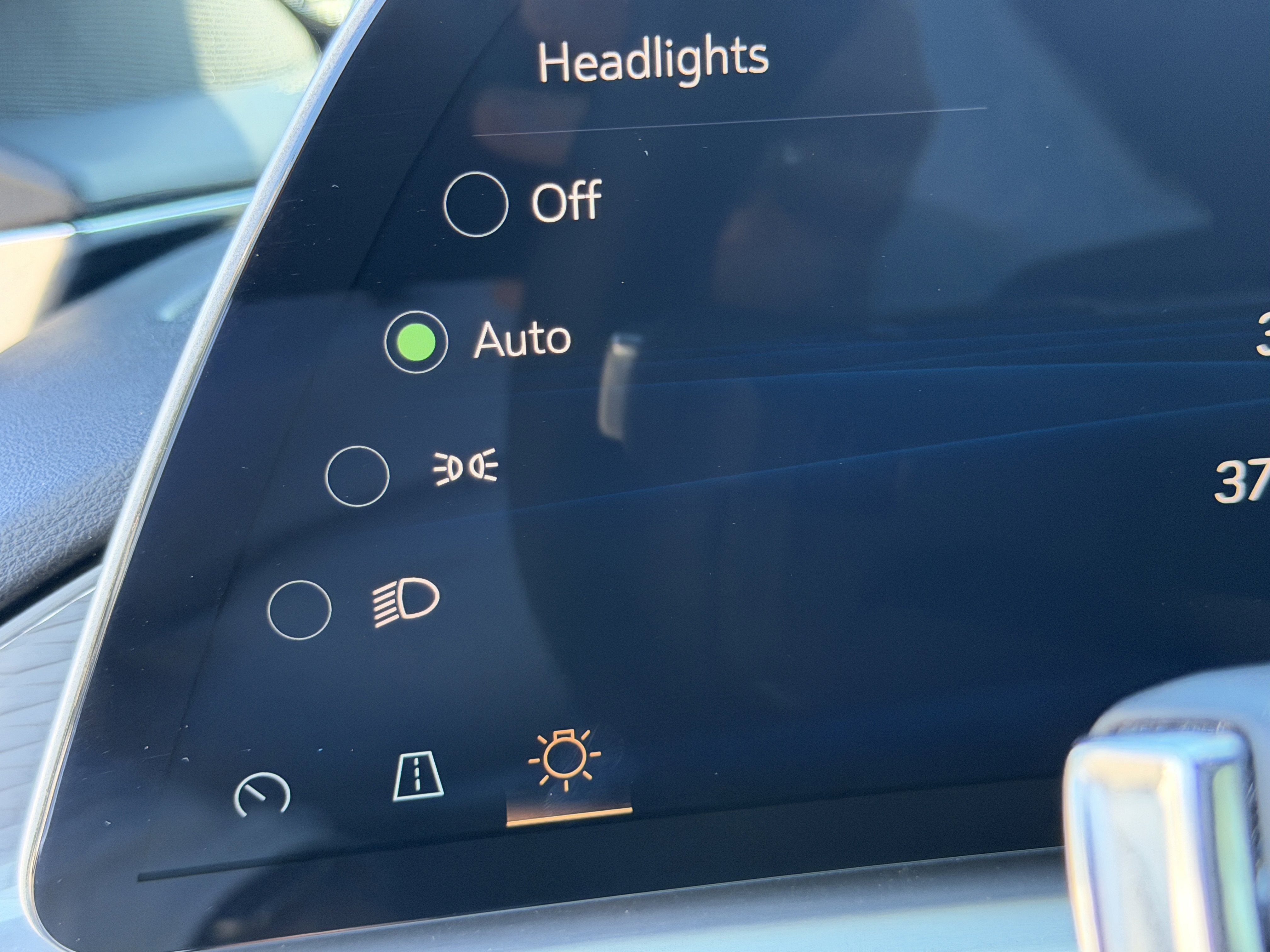 Certified 2024 Cadillac Lyriq Luxury image 24