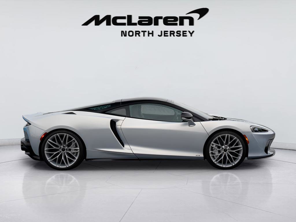 New 2026 McLaren GTS RWD image 7