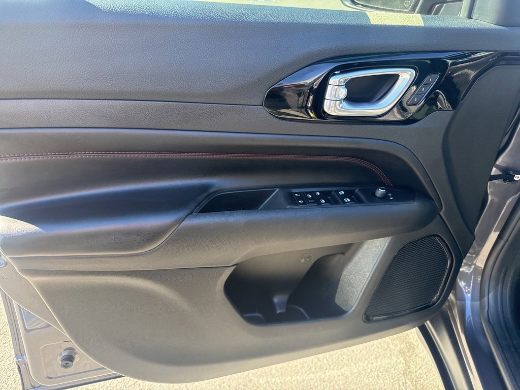 Certified 2024 Jeep Compass Trailhawk w/ Trailhawk Elite Group image 12