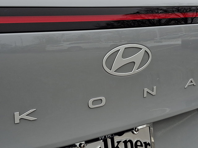 Used 2024 Hyundai Kona Limited image 31