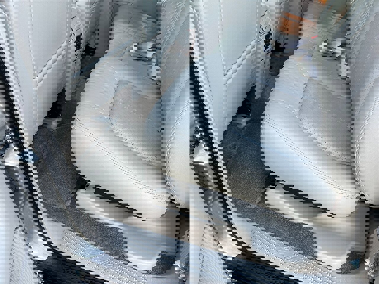 Used 2002 Cadillac Escalade EXT image 35