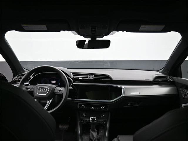 Certified 2025 Audi Q3 2.0T Premium w/ Convenience Package image 29