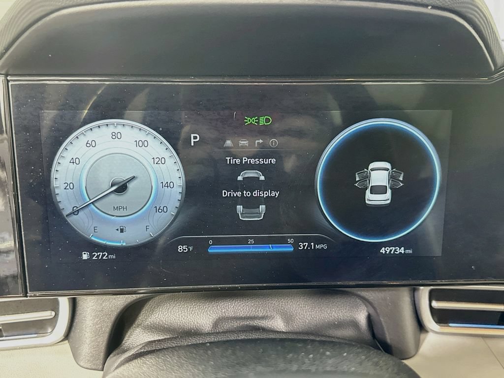 Used 2025 Hyundai Elantra Limited FWD image 26