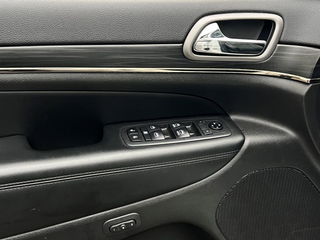 Used 2020 Jeep Grand Cherokee Limited X image 20