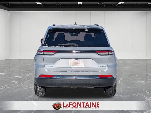 Certified 2023 Jeep Grand Cherokee Laredo image 4