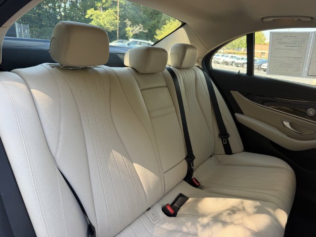 Used 2018 Mercedes-Benz E 300 4MATIC image 35