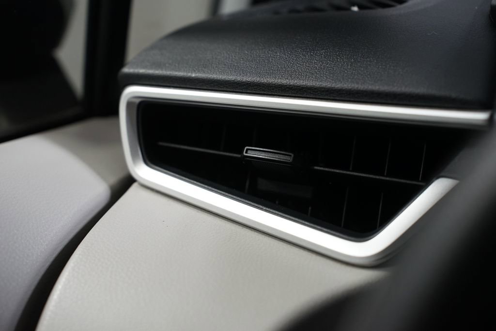 Certified 2022 Toyota Corolla LE image 22