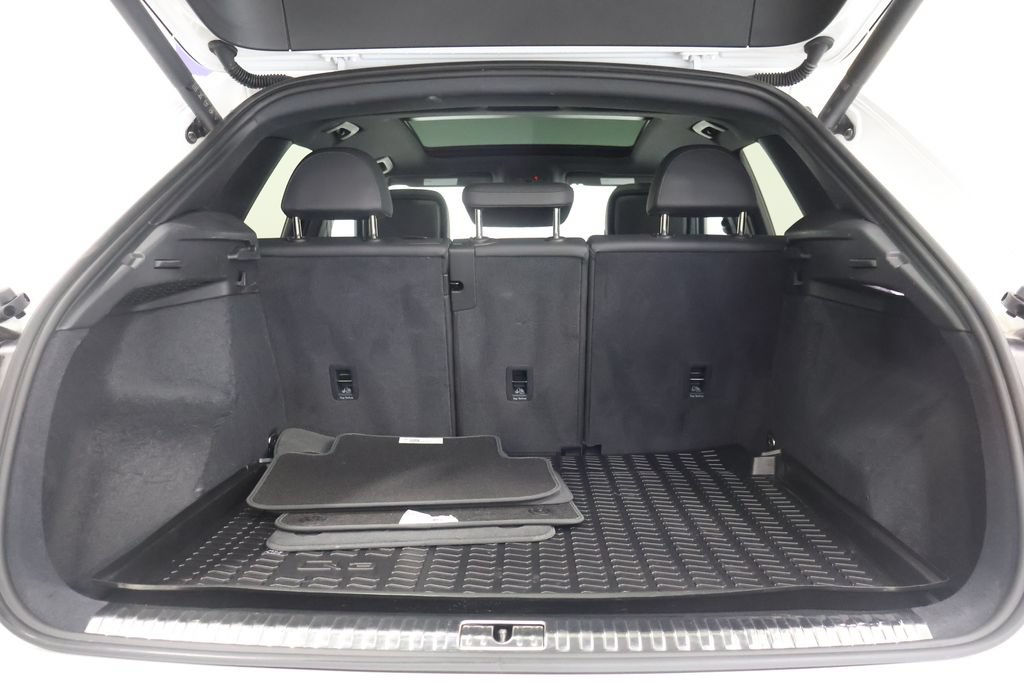 Certified 2023 Audi Q3 2.0T Premium Plus w/ Premium Plus Package AWD/4WD image 27