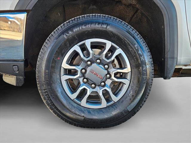 Used 2023 GMC Sierra 3500 SLT w/ SLT Convenience Package image 23