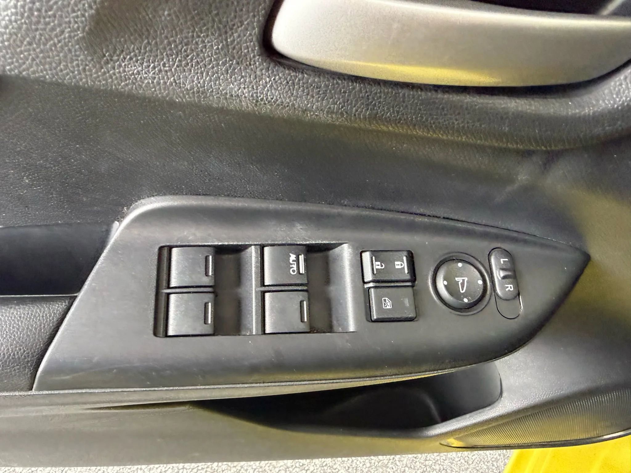 Used 2015 Honda Fit EX-L image 13