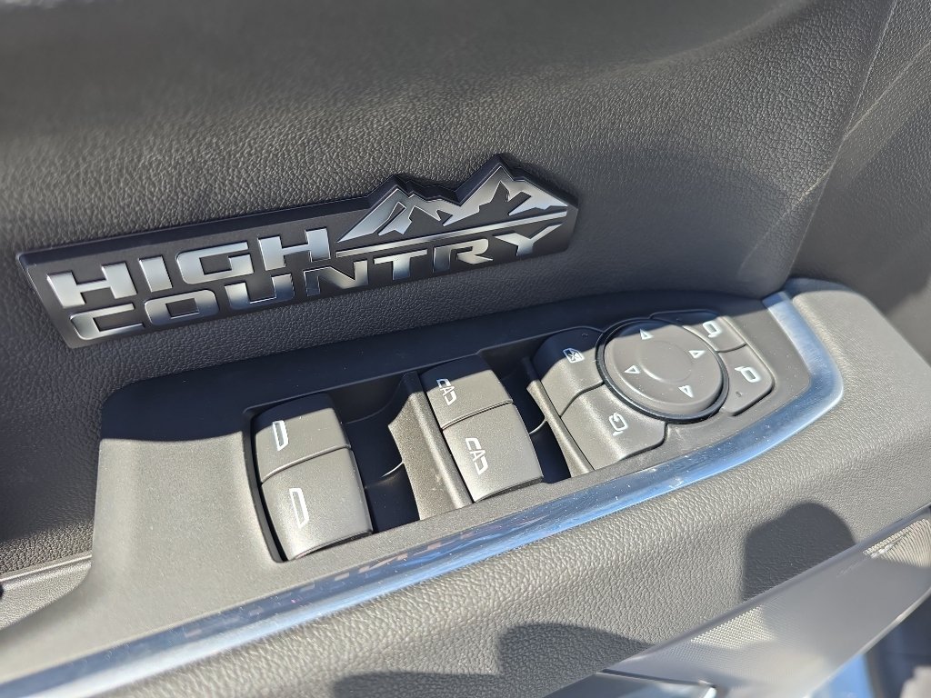 New 2026 Chevrolet Silverado 1500 High Country AWD/4WD image 11