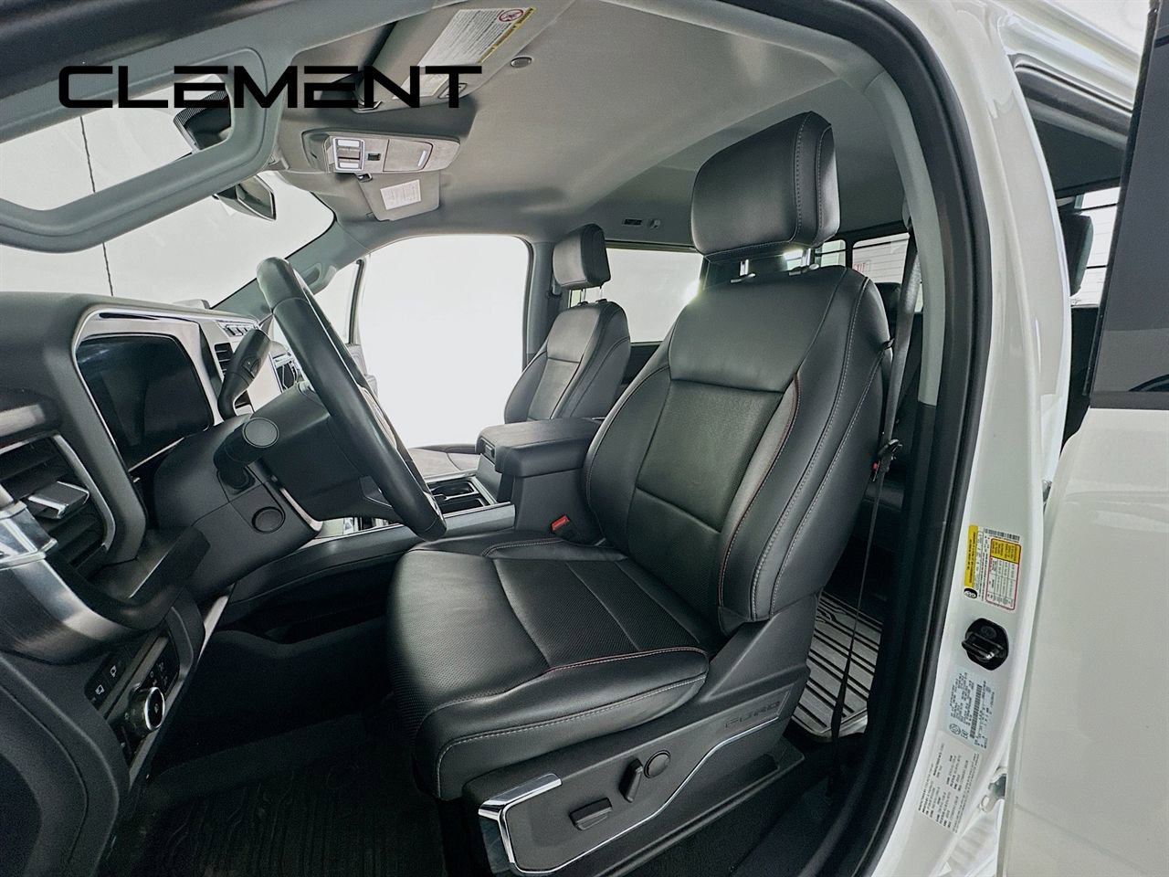 Used 2023 Ford F350 Lariat w/ Sport Appearance Package image 30