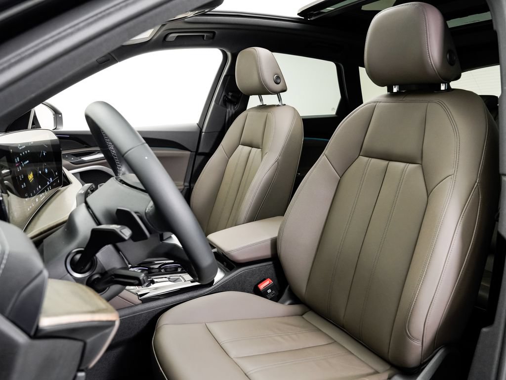 Certified 2025 Audi Q5 Premium w/ Convenience Package AWD/4WD image 5