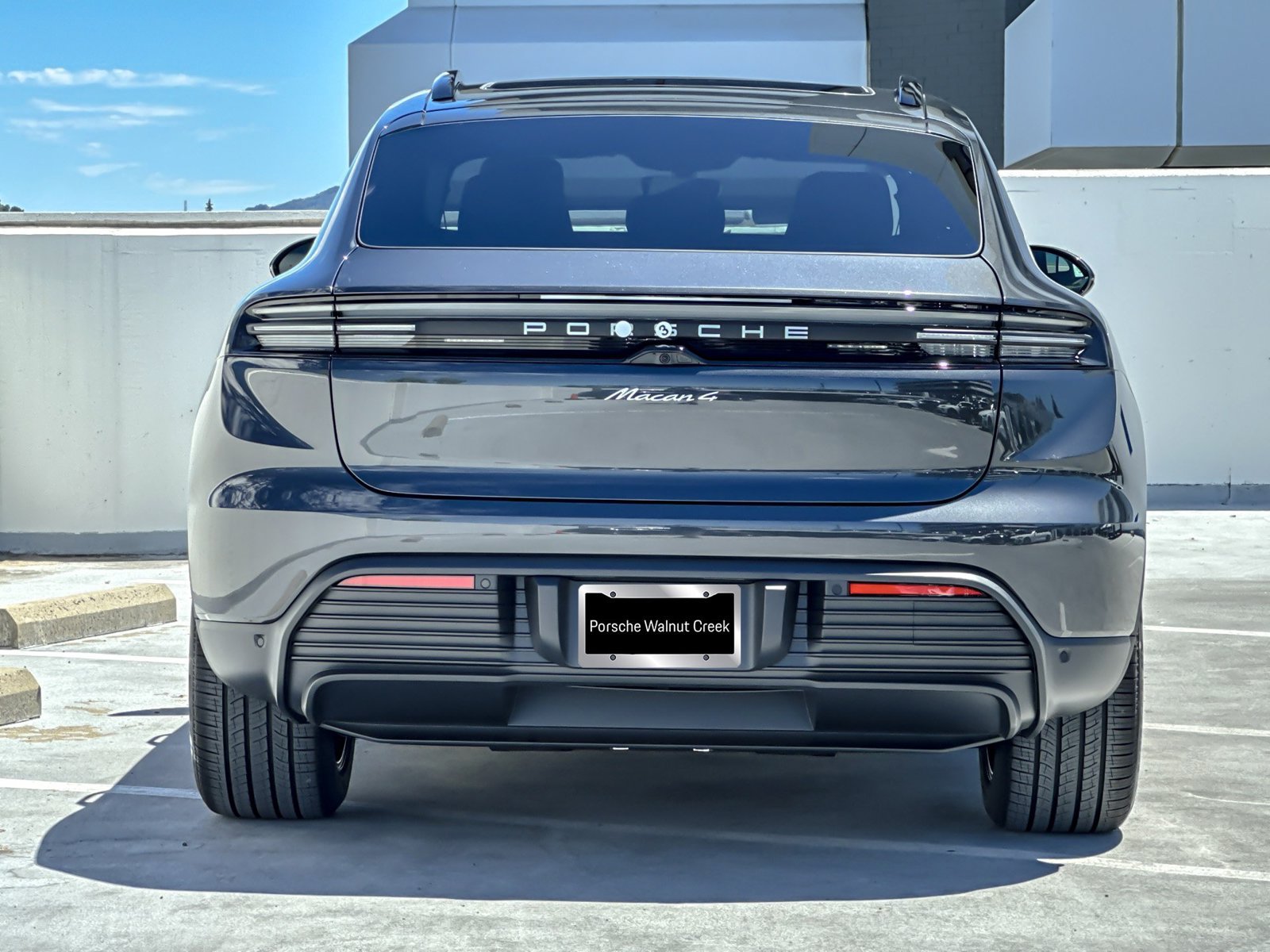 New 2026 Porsche Macan 4 Electric AWD/4WD image 8