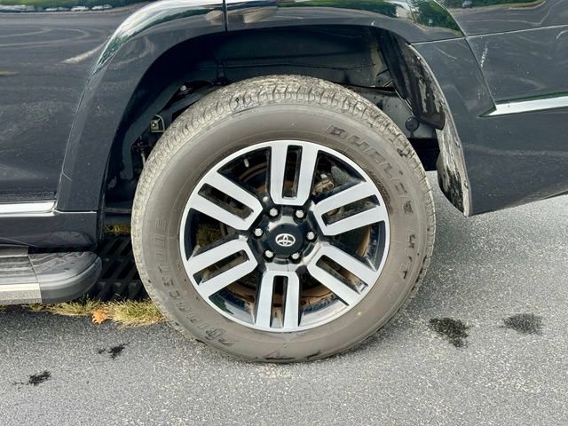 Used 2024 Toyota 4Runner Limited AWD/4WD image 29
