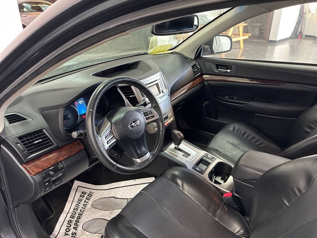 Used 2013 Subaru Legacy 2.5i Limited w/ Popular Pkg 2 AWD/4WD image 8