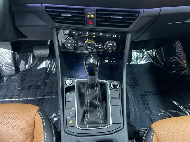Certified 2023 Volkswagen Jetta SEL FWD image 22