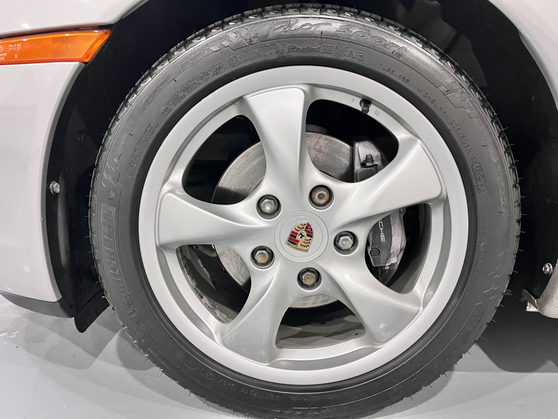 Used 2001 Porsche Boxster RWD image 61