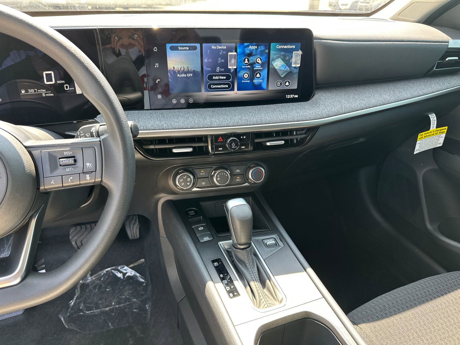 New 2026 Nissan Kicks S w/ Charging Package image 25