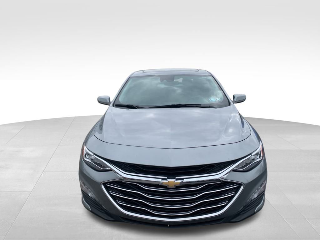 Used 2024 Chevrolet Malibu LT image 2