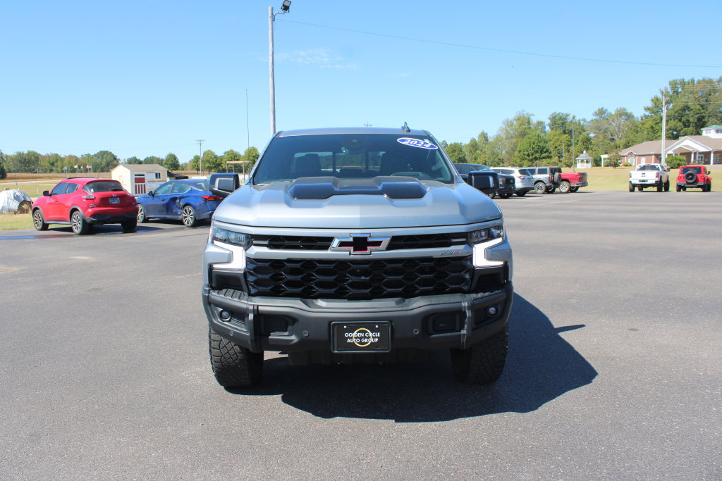 Used 2024 Chevrolet Silverado 1500 ZR2 w/ ZR2 Bison Edition AWD/4WD image 3