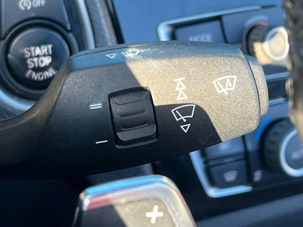 Used 2016 BMW 228i Convertible image 27