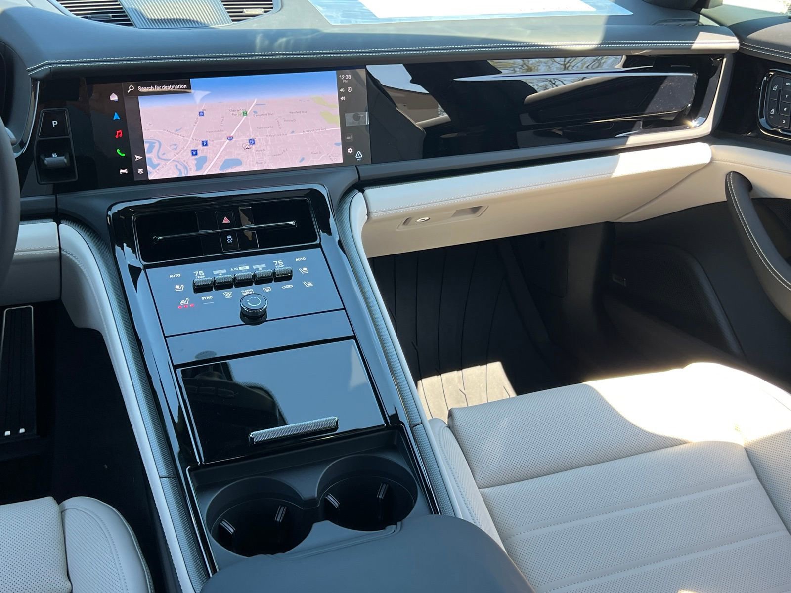 New 2026 Porsche Panamera 4 image 25