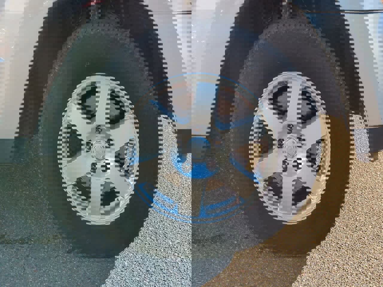 Used 2010 Jeep Grand Cherokee Laredo image 12