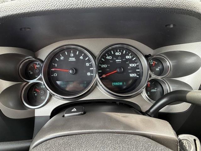 Used 2013 Chevrolet Silverado 2500 LT w/ Snow Plow Prep Package AWD/4WD image 18